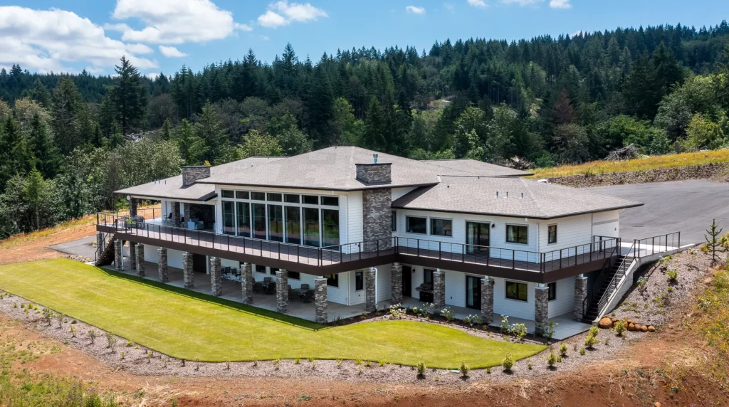 Sprawling Vineyard View home exterior by Envision Interiors