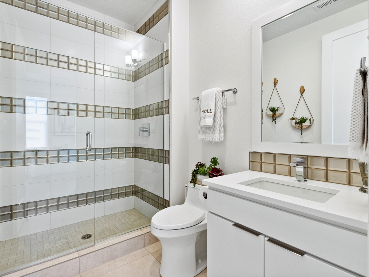 Camas Meadows Bathroom