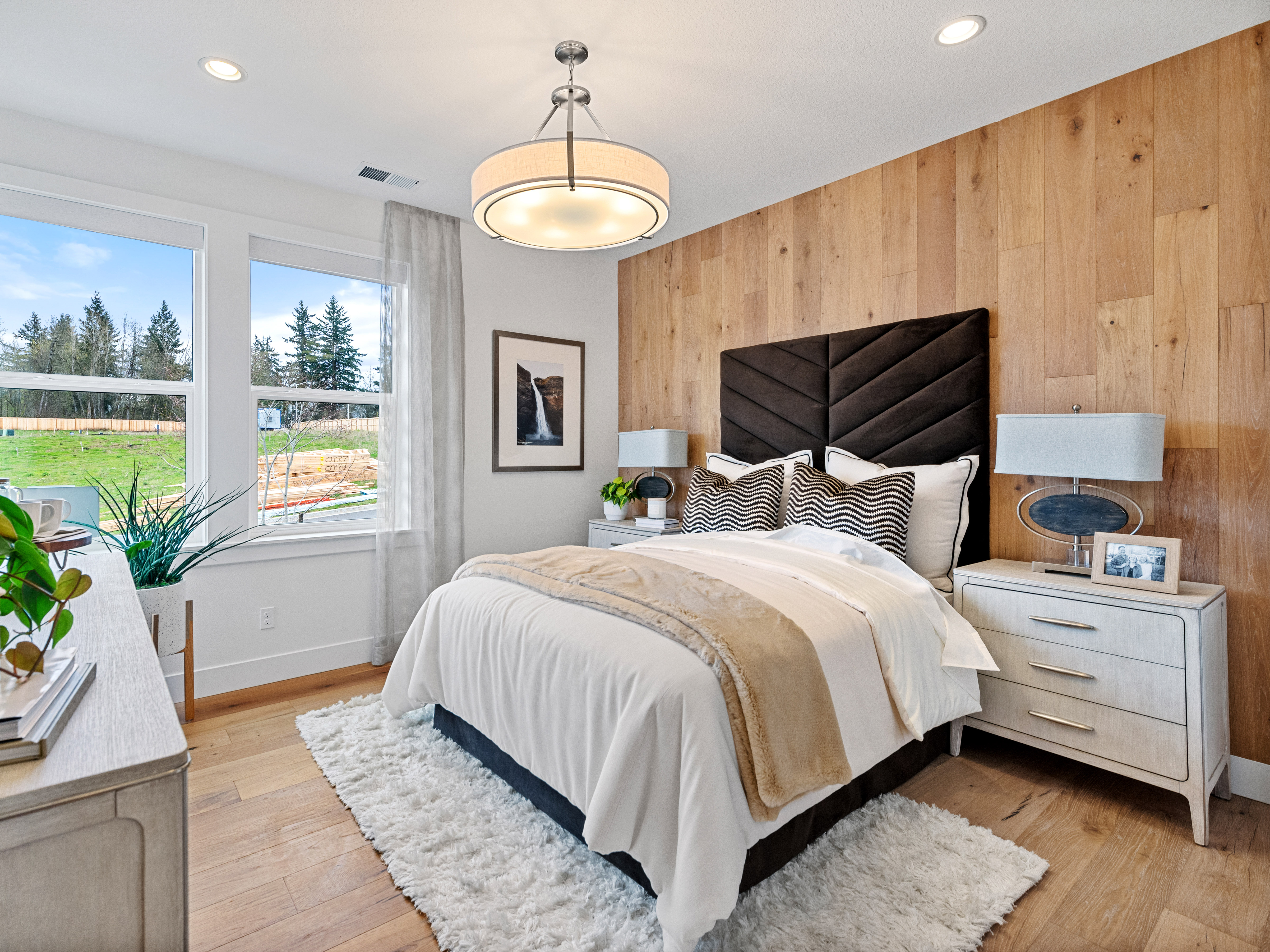 Camas Meadows Bedroom