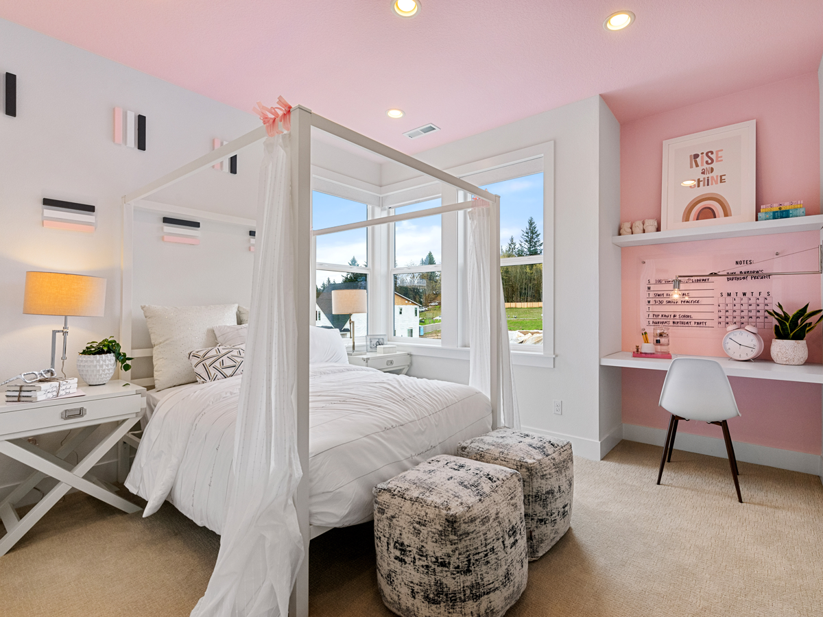 Camas Meadows Bedroom