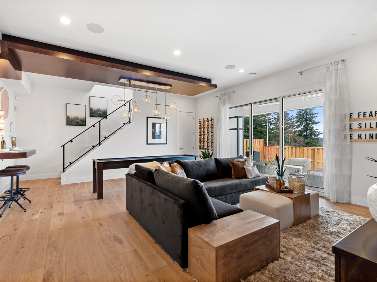 Camas Meadows Living Area