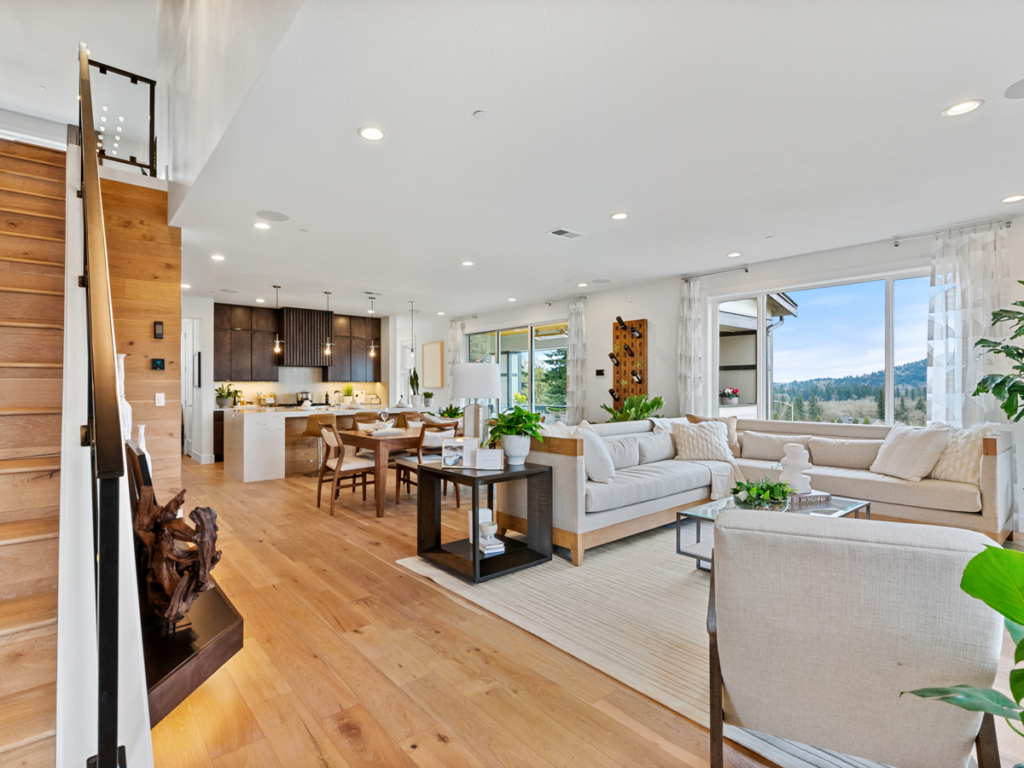 Camas Meadows Living Area