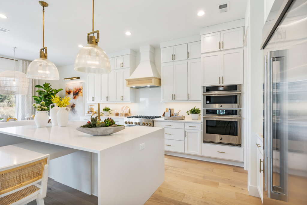 Donovan Basement Farmhouse Kitchen