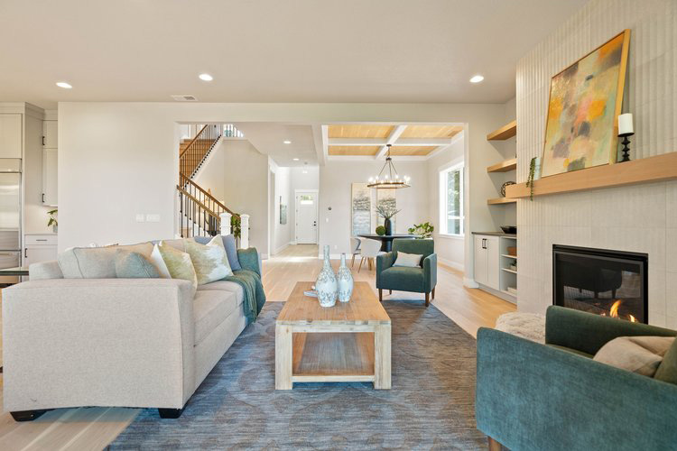 Tulane Meadows home living room